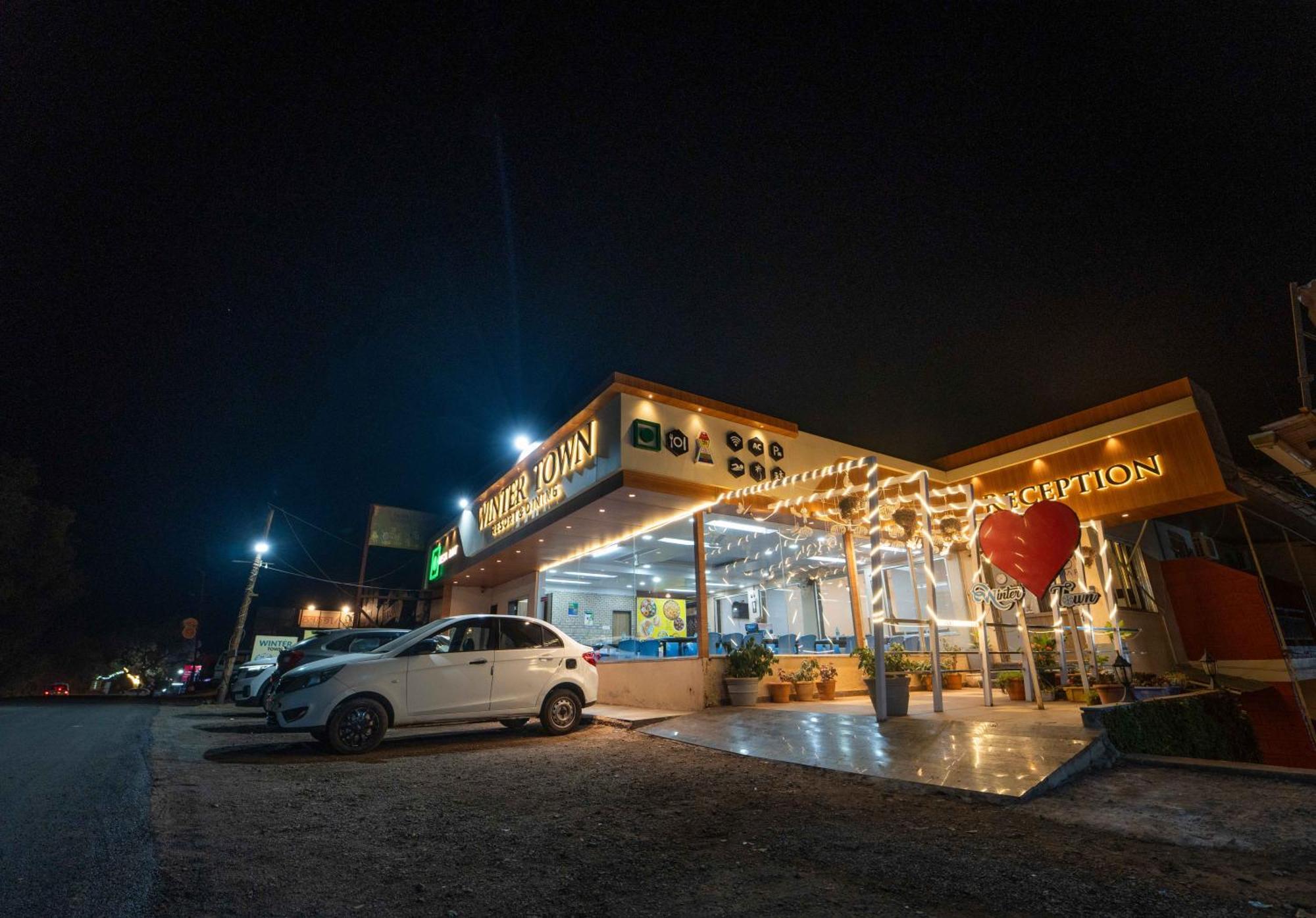 Treebo Winter Town Venna Lake Mahābaleshwar Exterior foto